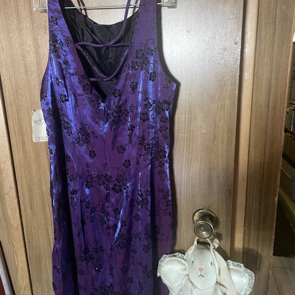Very Nice Purple Dress With Tags From Macys - Picture 4 of 8